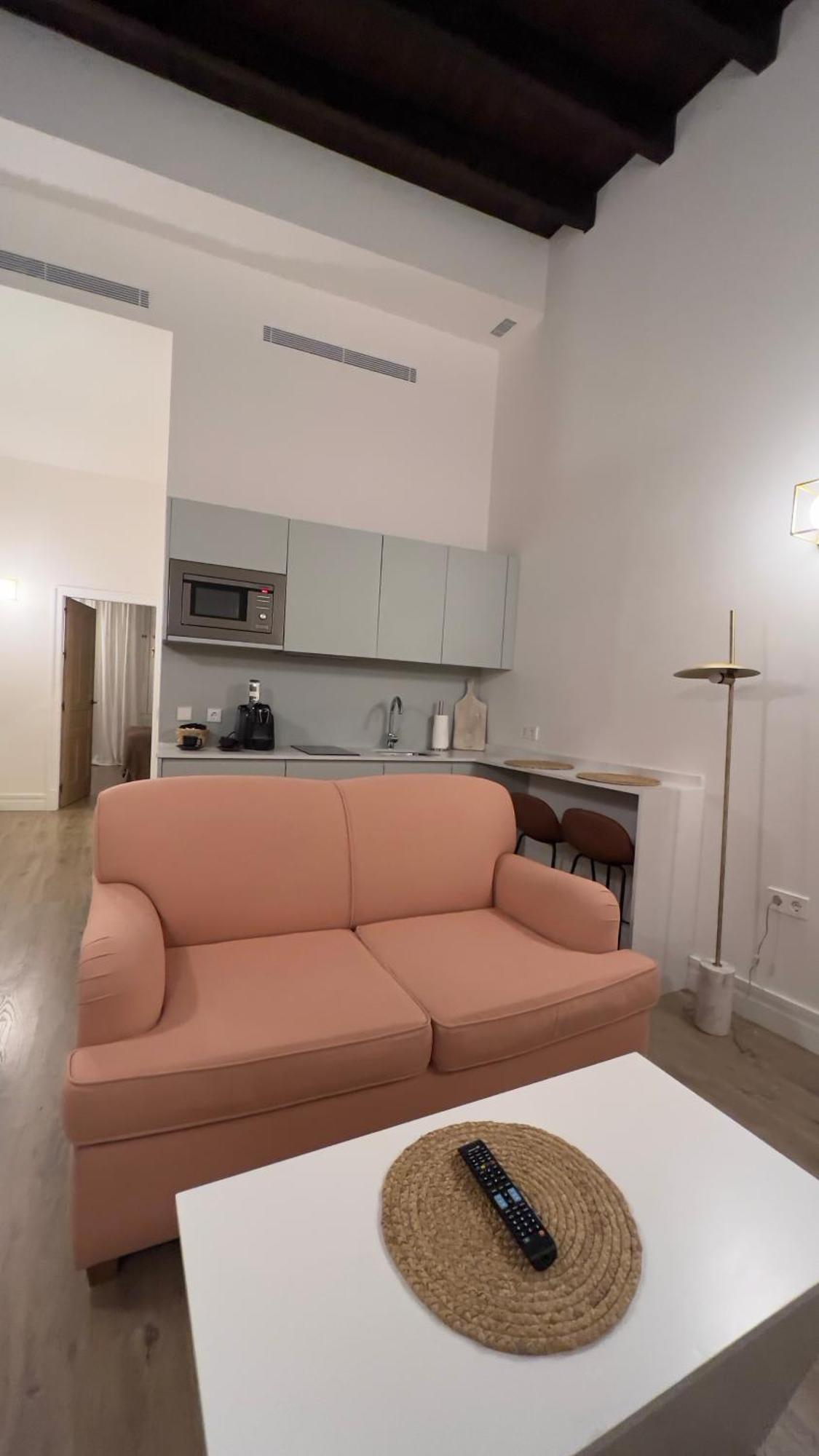 סביליה The Honest Hotel & Apartments מראה חיצוני תמונה